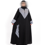 عباءة أنيقة بتطريز الكوفية الفلسطينية