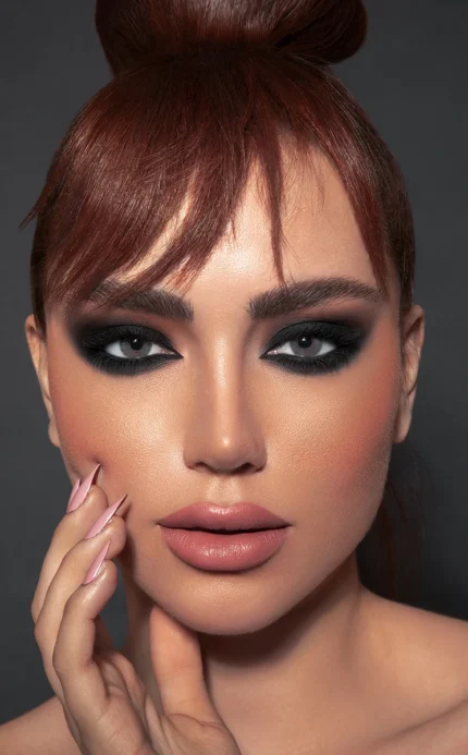 عدسة أديكت أزور